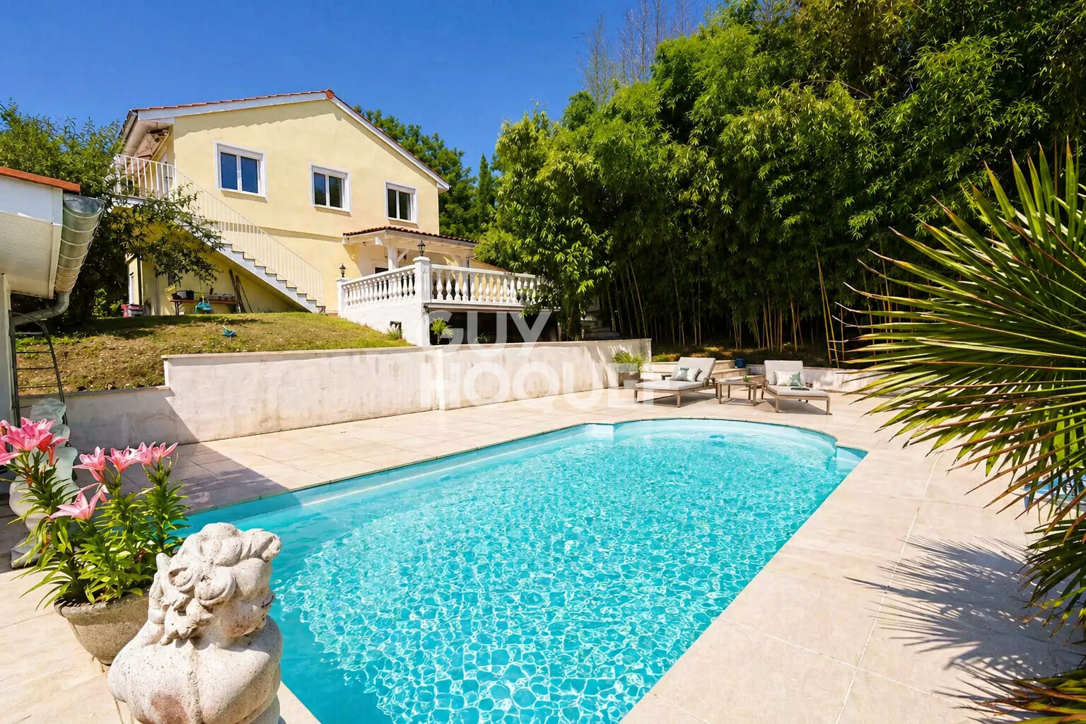 Maison familiale avec vue panoramique, piscine et cadre privilégié - La Boisse