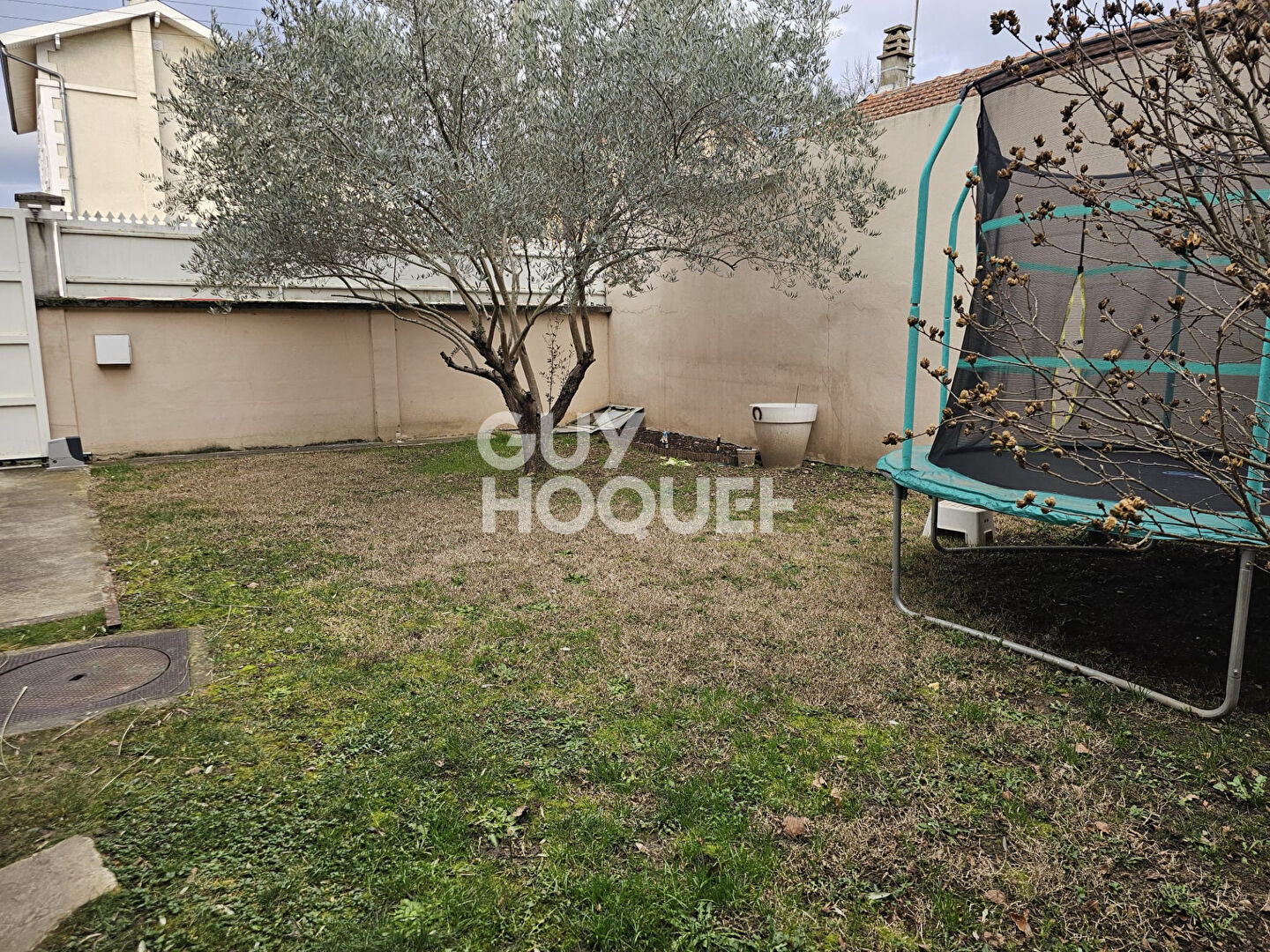 Maison familiale spacieuse dans un quartier résidentiel