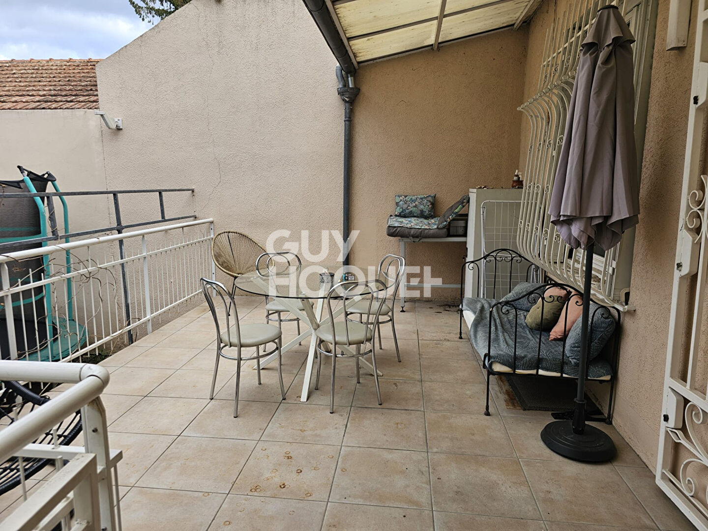 Maison familiale spacieuse dans un quartier résidentiel