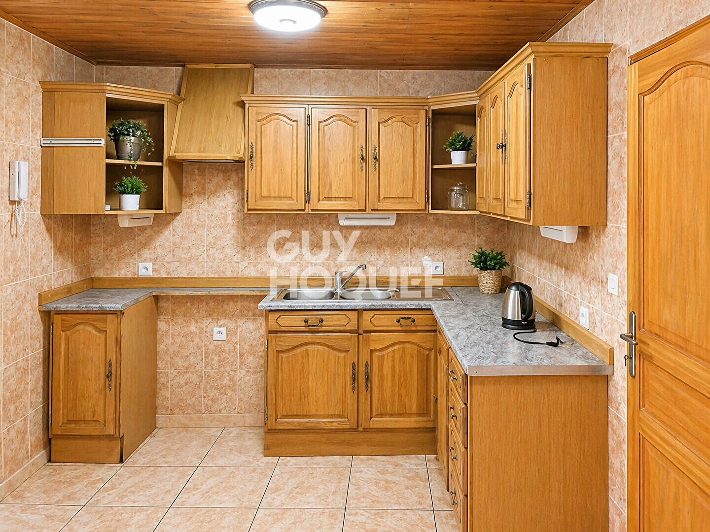 Ensemble immobilier avec jardin et terrasse, fort potentiel