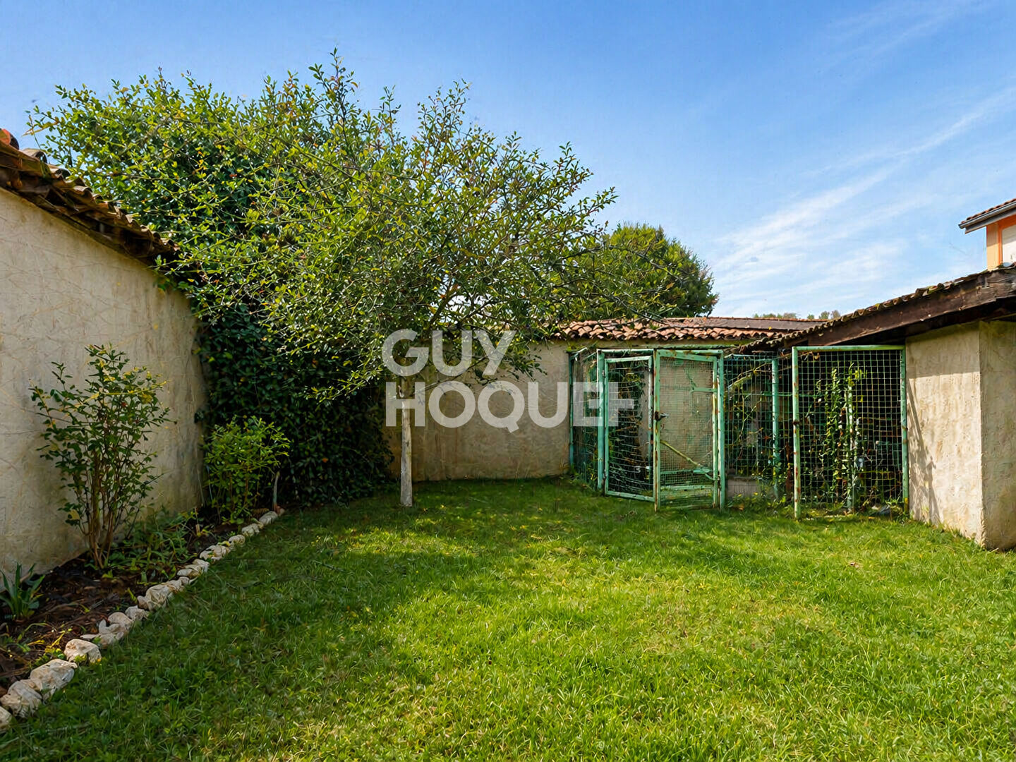 Ensemble immobilier avec jardin et terrasse, fort potentiel