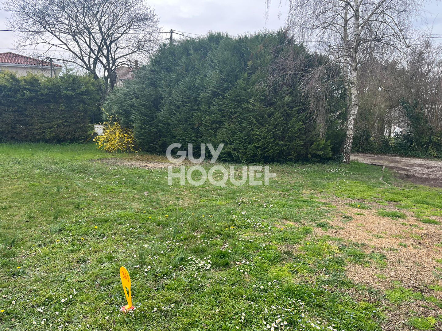 EXCLUSIVITÉ GUY HOQUET MIRIBEL - TERRAIN À BÂTIR - THIL