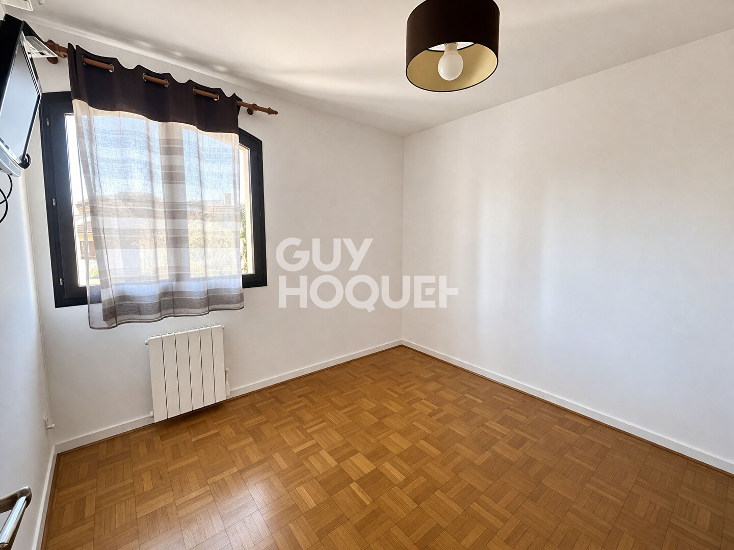 Maison familiale avec piscine sur la commune de La Boisse
