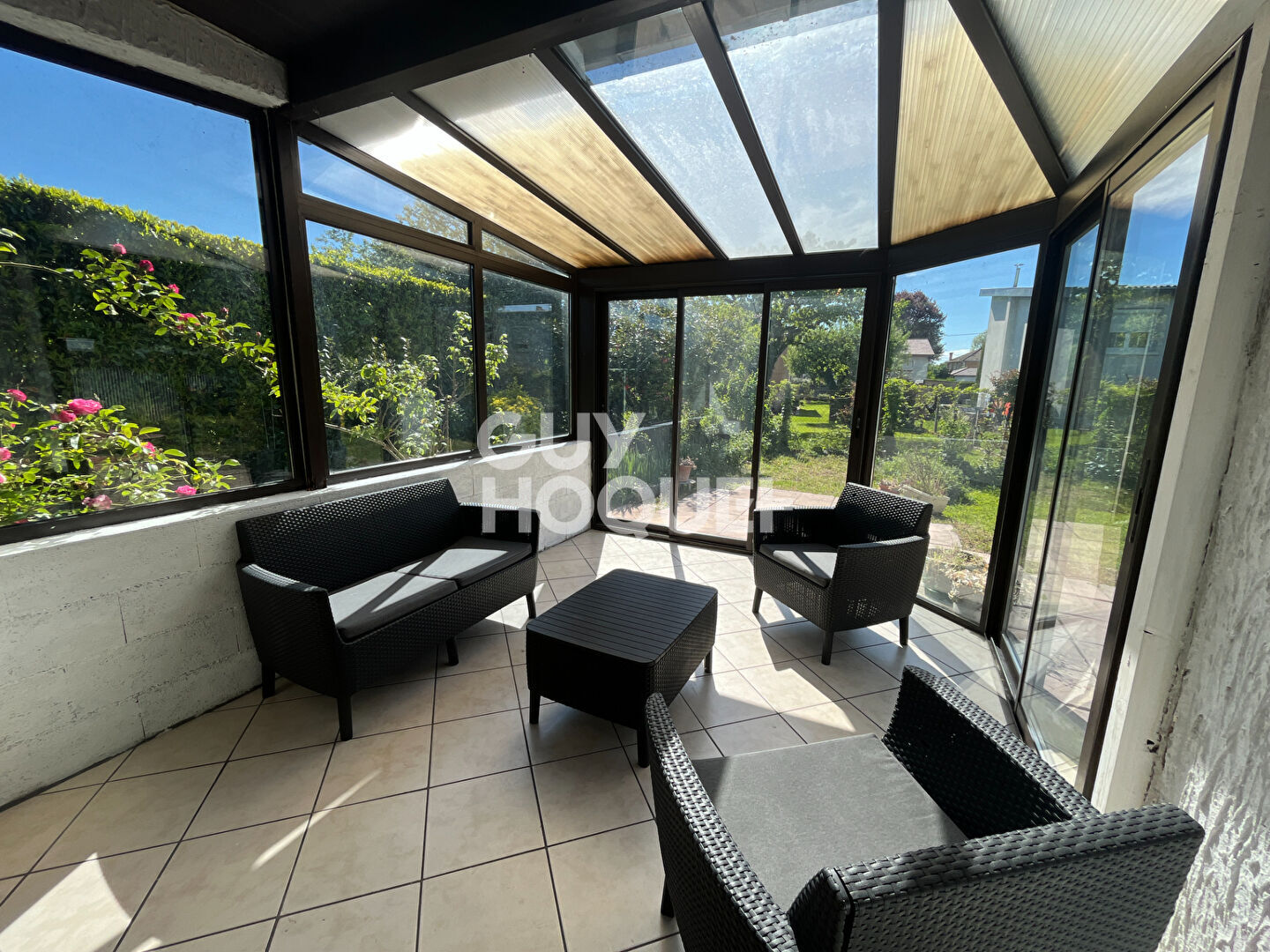 Maison plain-pied lumineuse avec jardin - Beynost