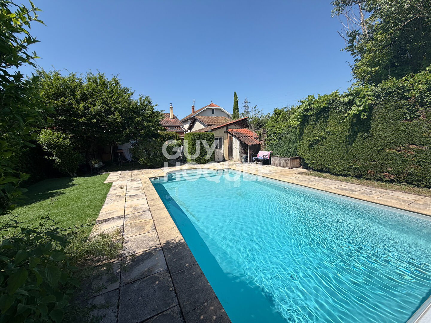 Maison Miribel sur une superbe parcelle