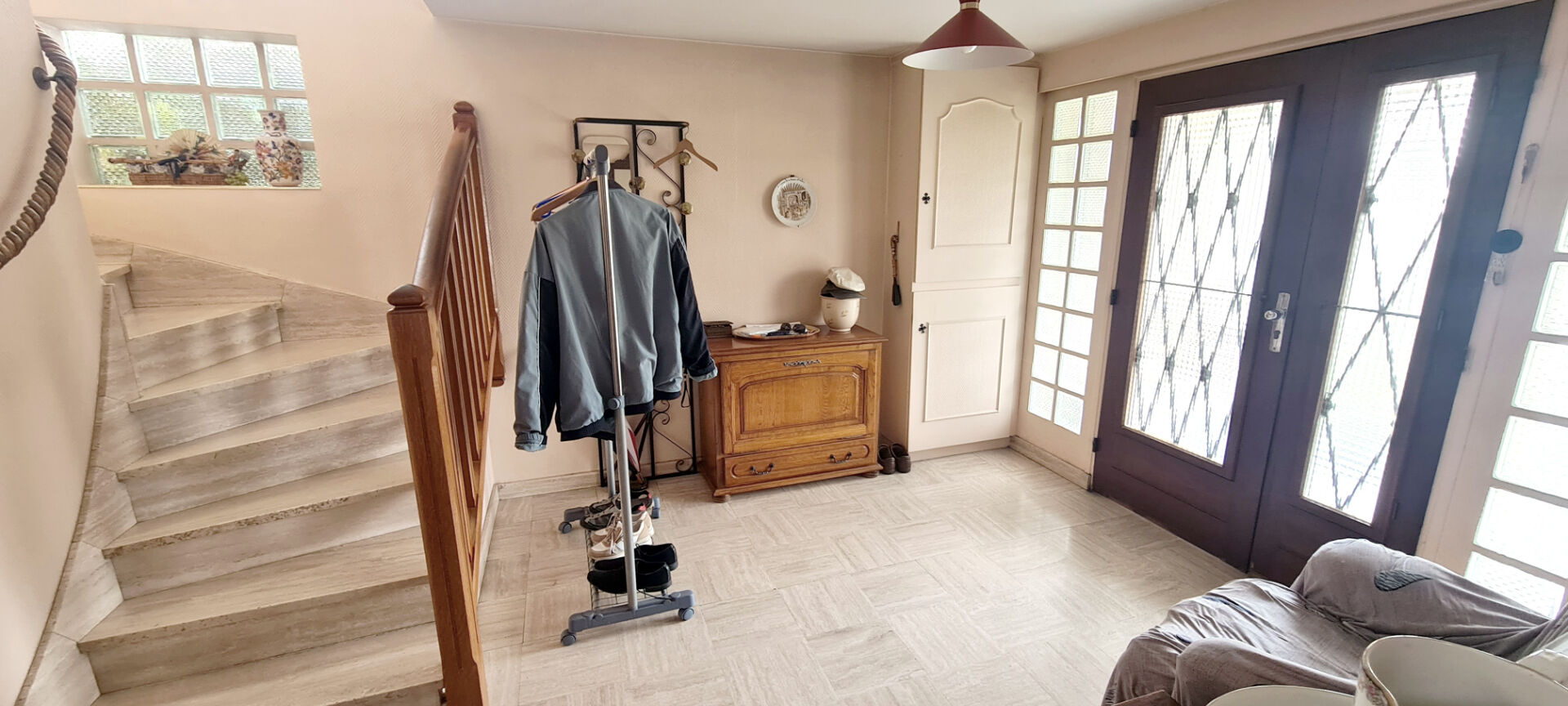 Pavillon 6 pièces - 4 chambres