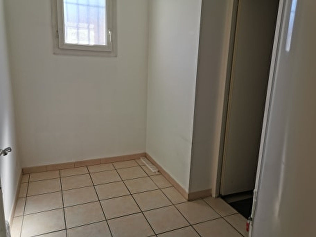 Maison  plain pied Champs sur Yonne