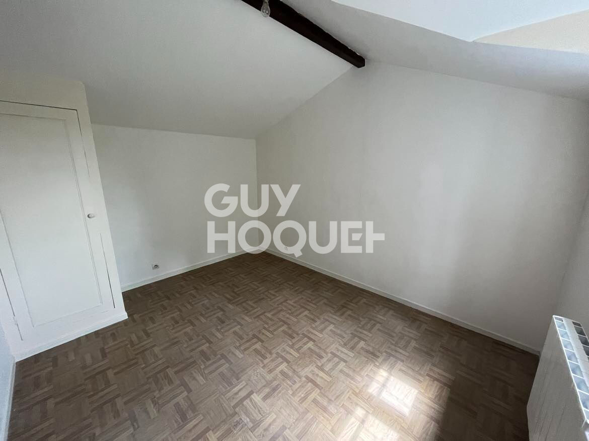 IMMEUBLE DE 6 LOGEMENTS EN PLEIN CENTRE-VILLE !