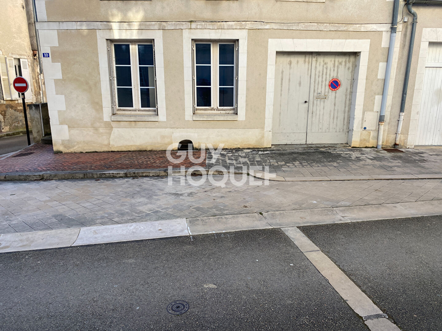 MAISON ST BRIS LE VINEUX  (5 pieces)  162 m2