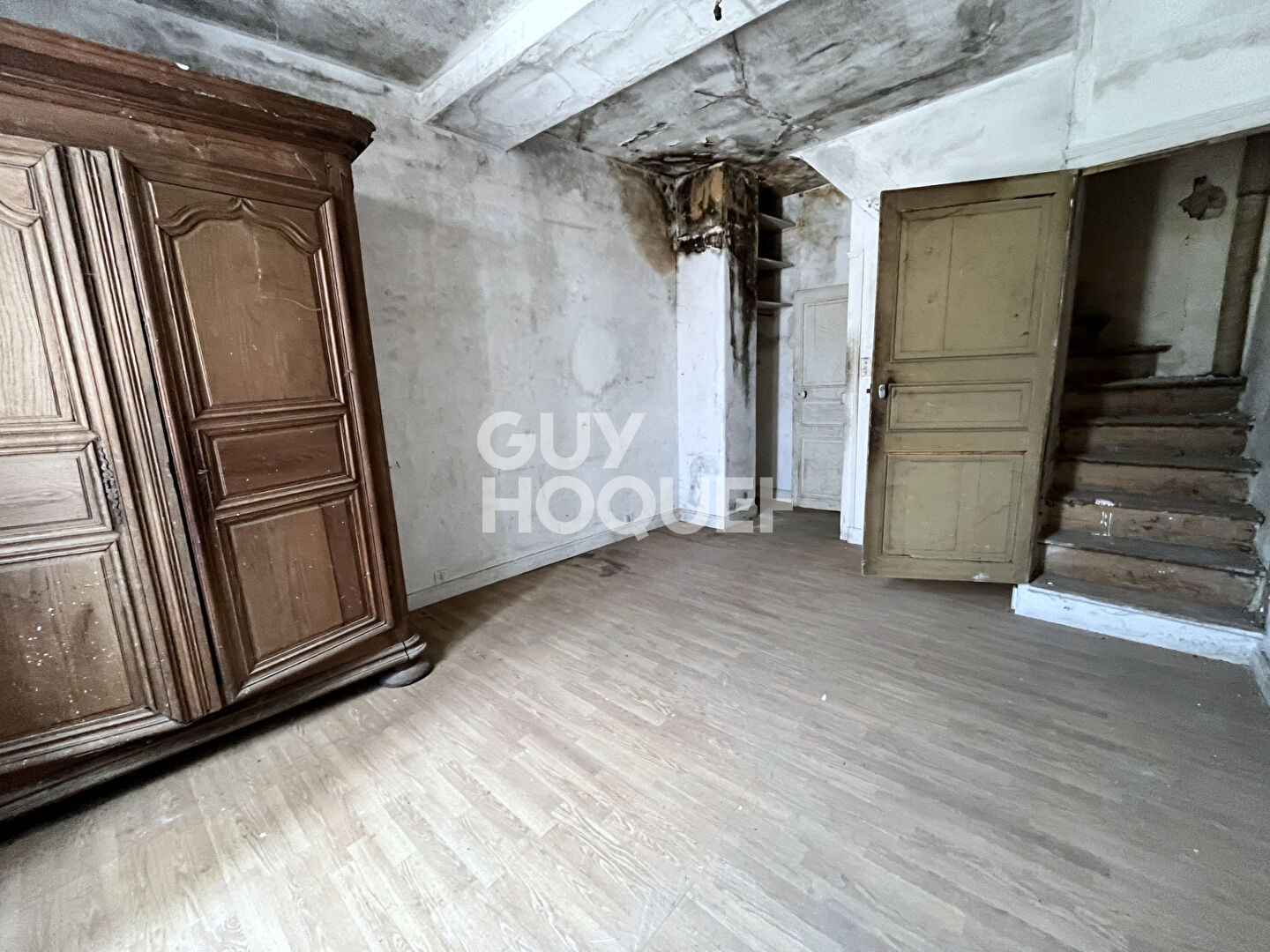 Maison ancienne à rénover à Escolives-Sainte-Camille