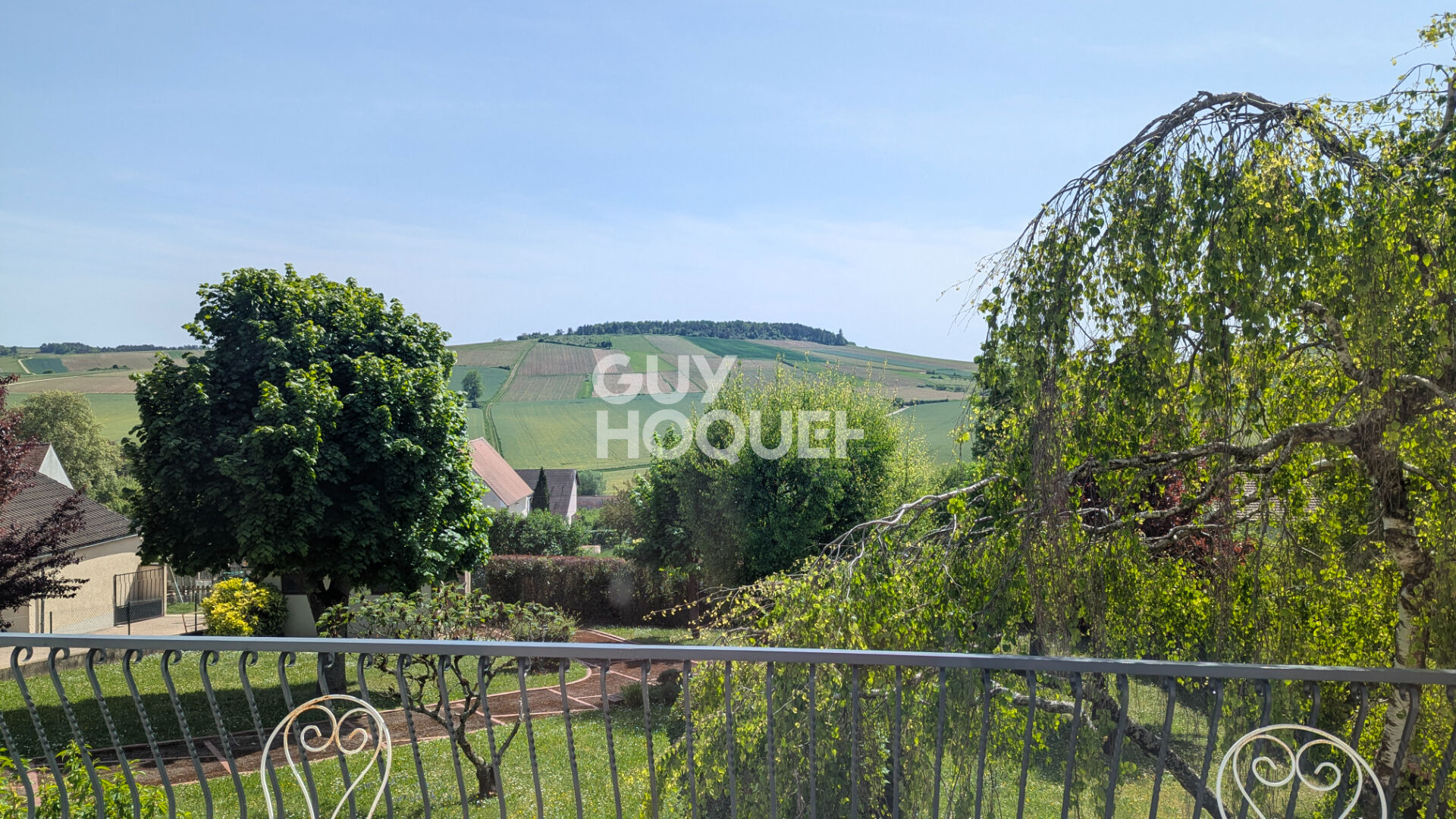 Maison Saint Bris Le Vineux 8 pièce(s) 183.83 m2