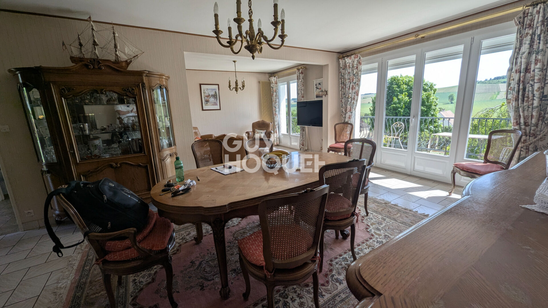 Maison Saint Bris Le Vineux 8 pièce(s) 183.83 m2