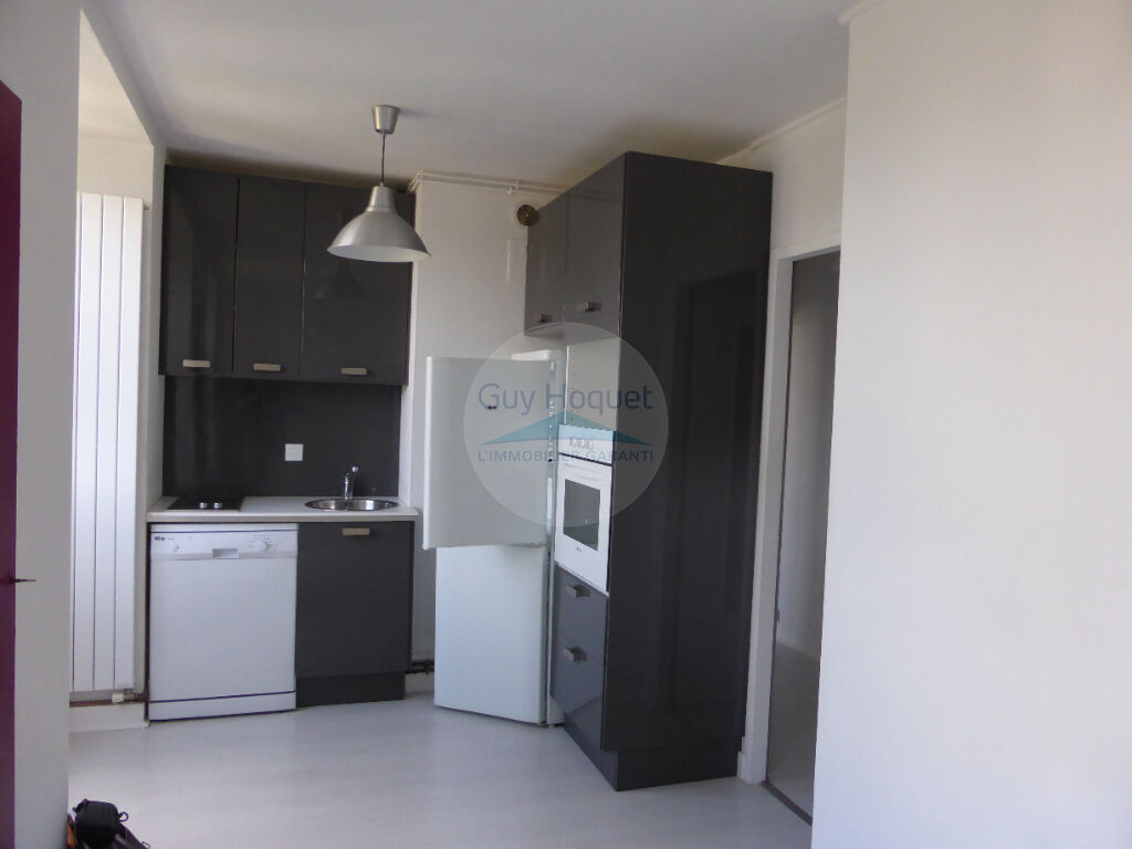 Appartement à louer à AUXERRE (89000).