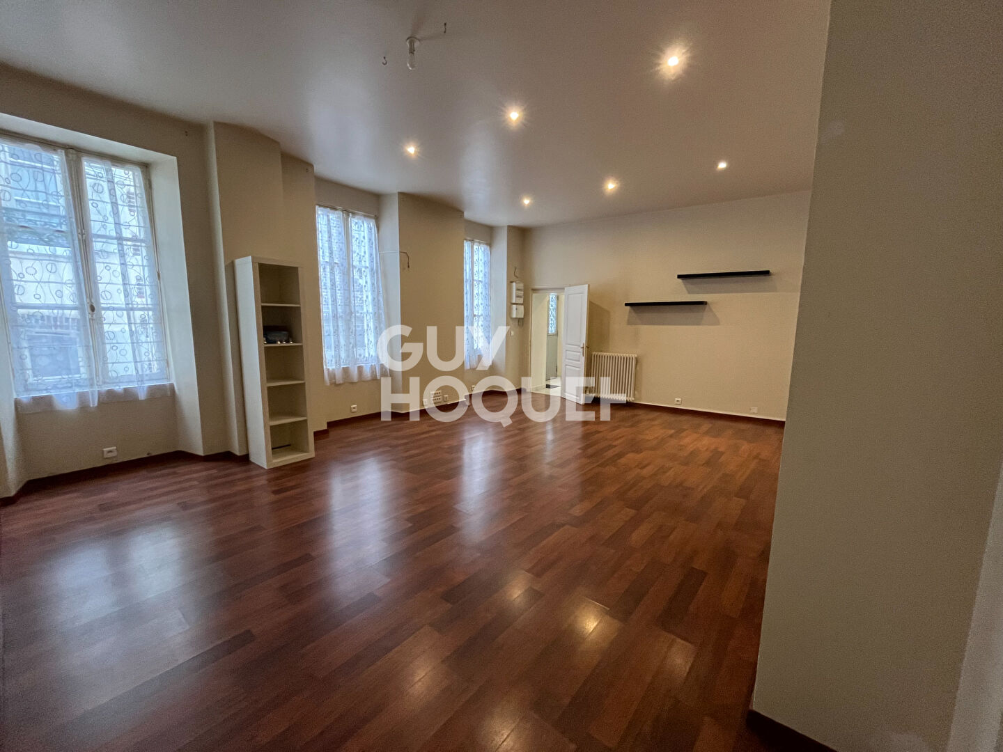 Appartement JOIGNY 2 pièce(s) 63.60 m²