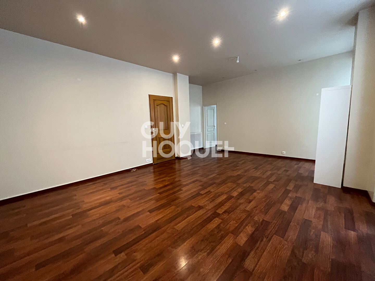 Appartement JOIGNY 2 pièce(s) 63.60 m²