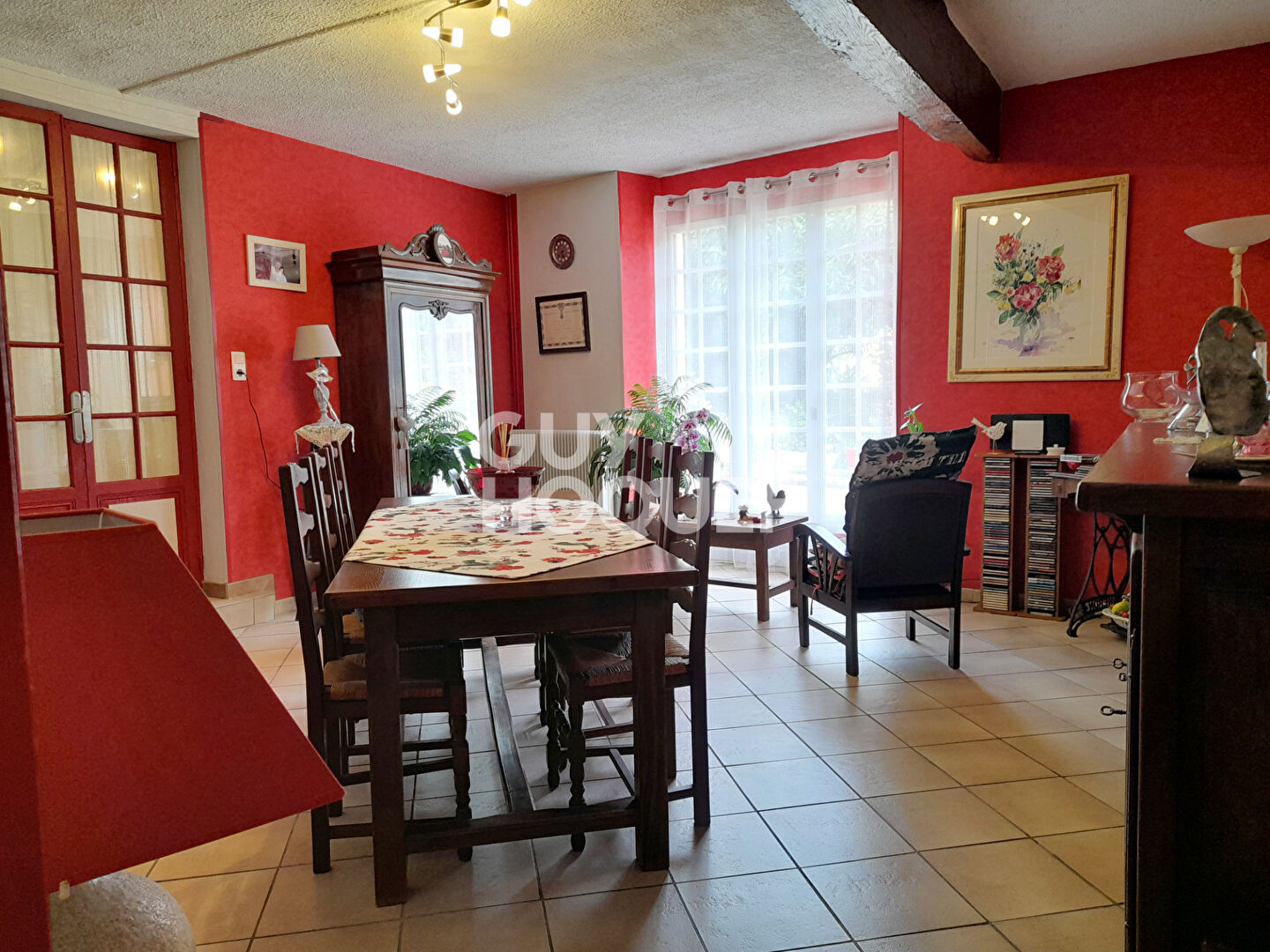 Proche FLEURY LA VALLEE