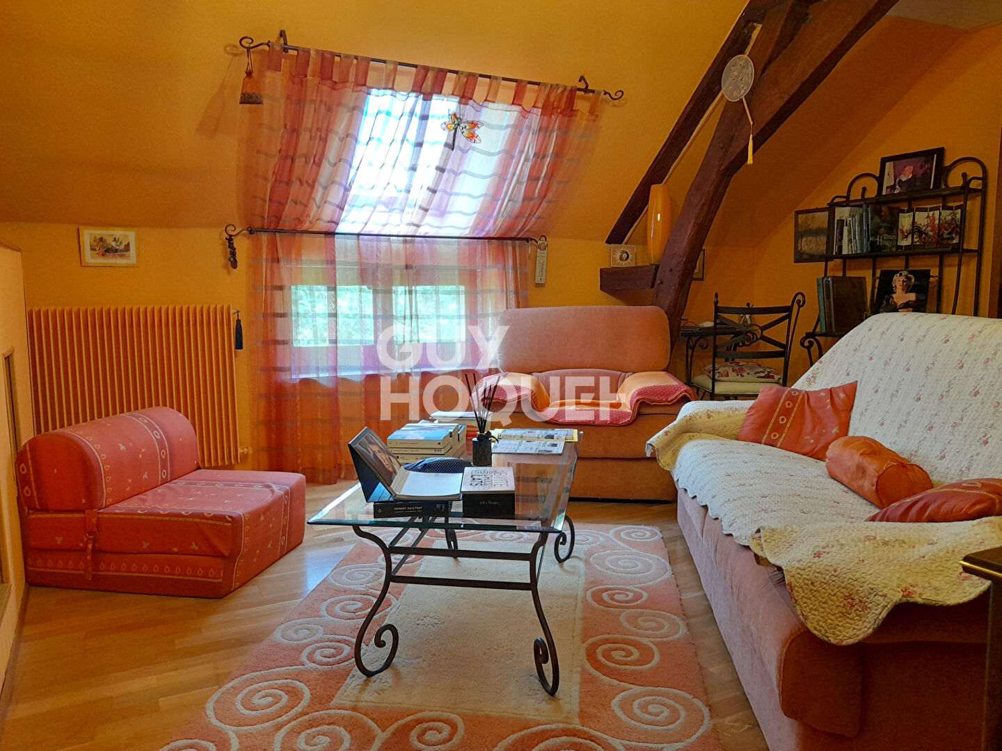 Proche FLEURY LA VALLEE