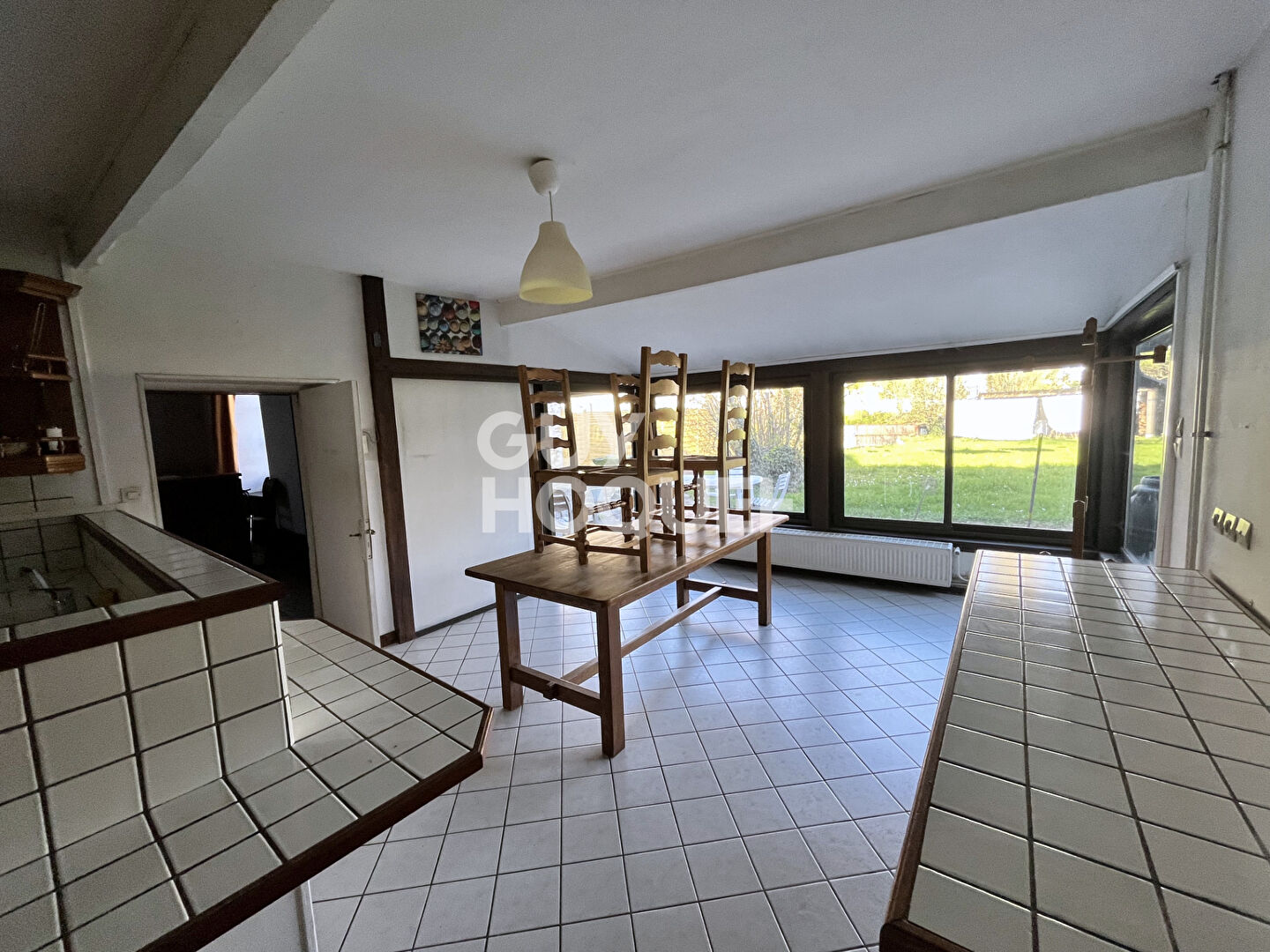 Maison ancienne pleine de charme à fort potentiel !