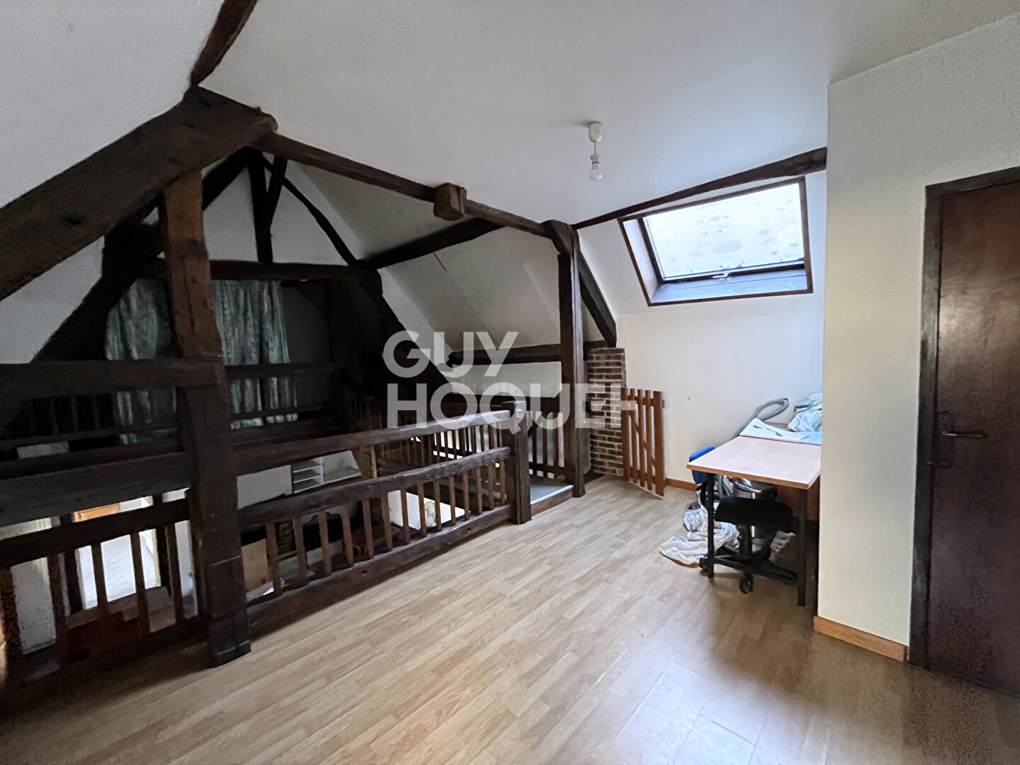 Maison ancienne pleine de charme à fort potentiel !