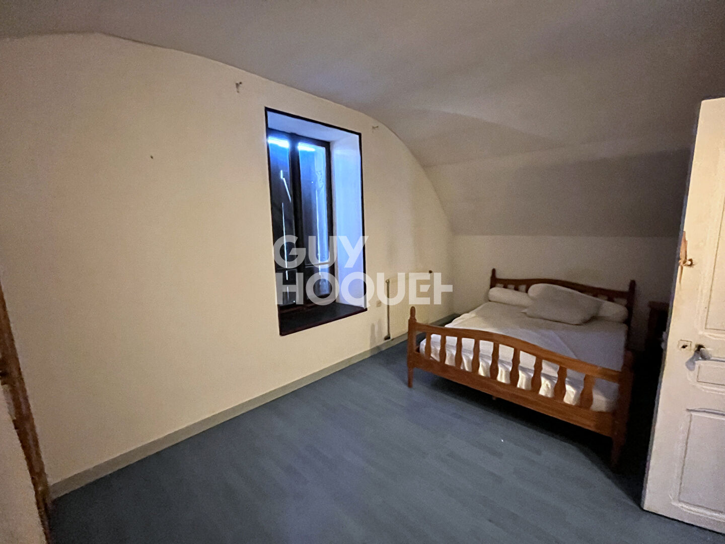 Maison ancienne pleine de charme à fort potentiel !