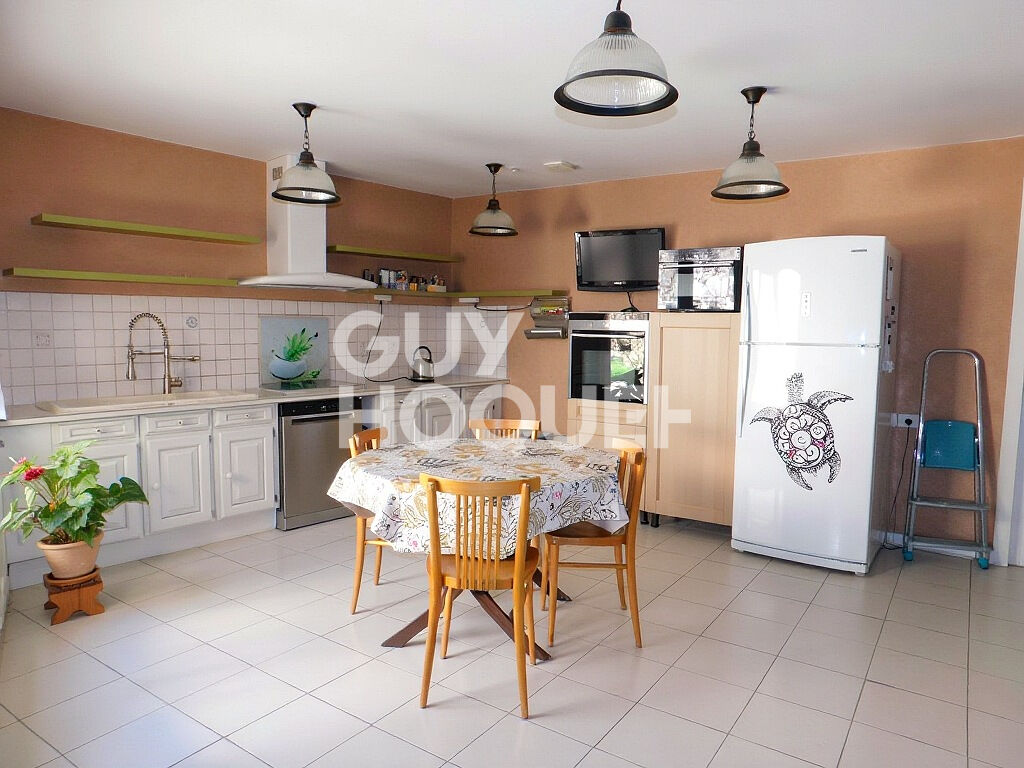 Maison Maligny 6 pièce(s) 146 m2