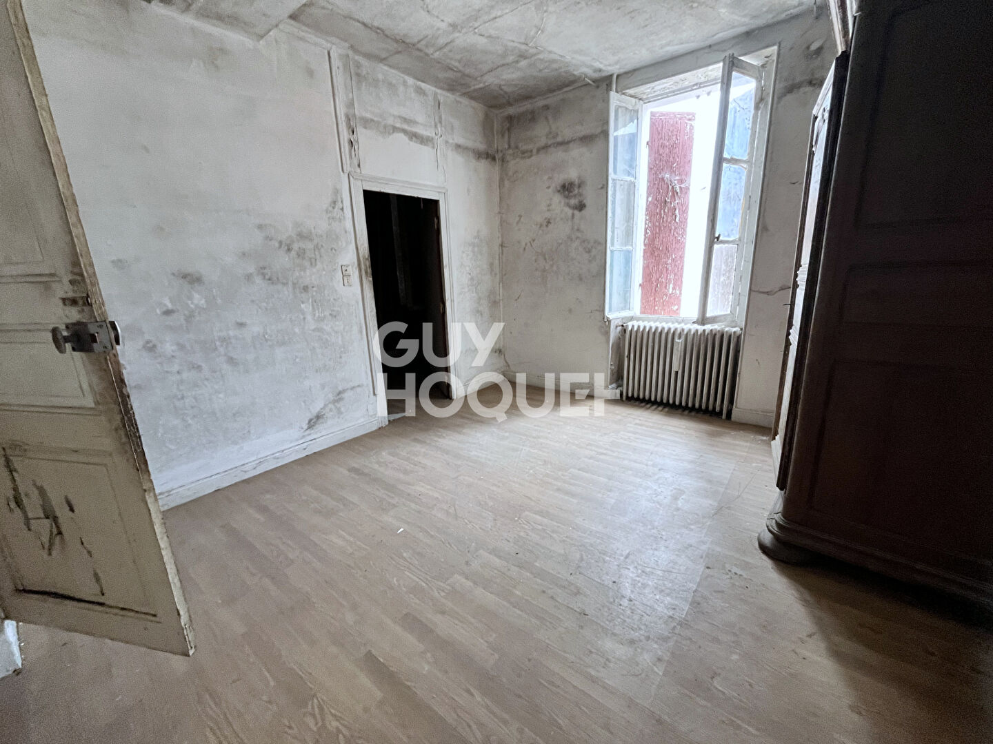 Maison ancienne à rénover à Escolives-Sainte-Camille