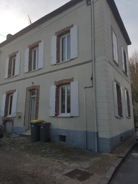 À louer, maison de 101,7 m², 4 pièces à Villecerf (77250).