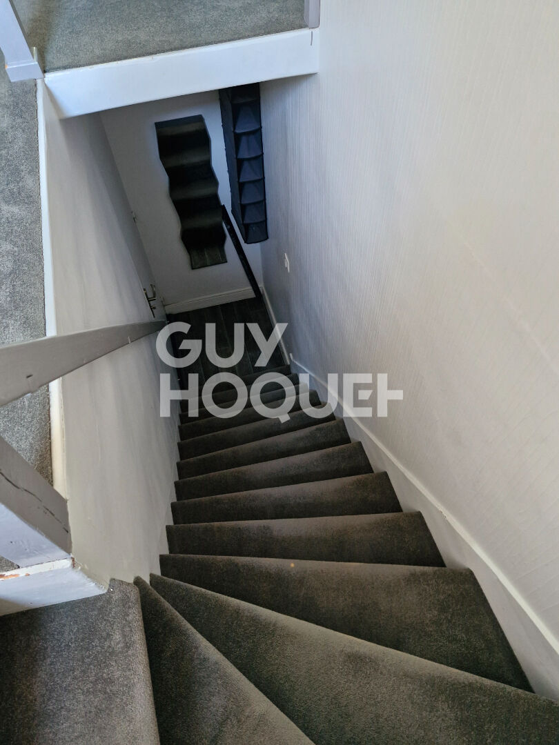 MORET SUR LOING, Coeur de ville studio de 29 m2 à louer