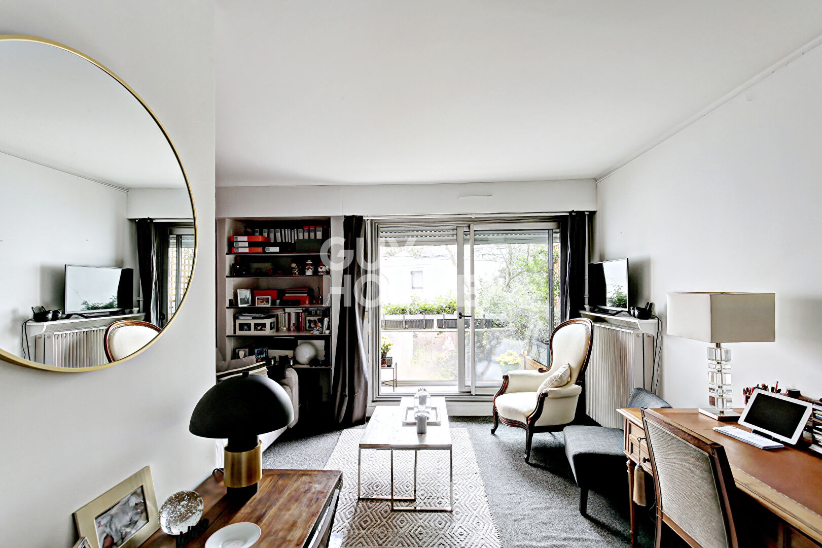 PARIS : appartement 4 pièces (95 m²) à vendre