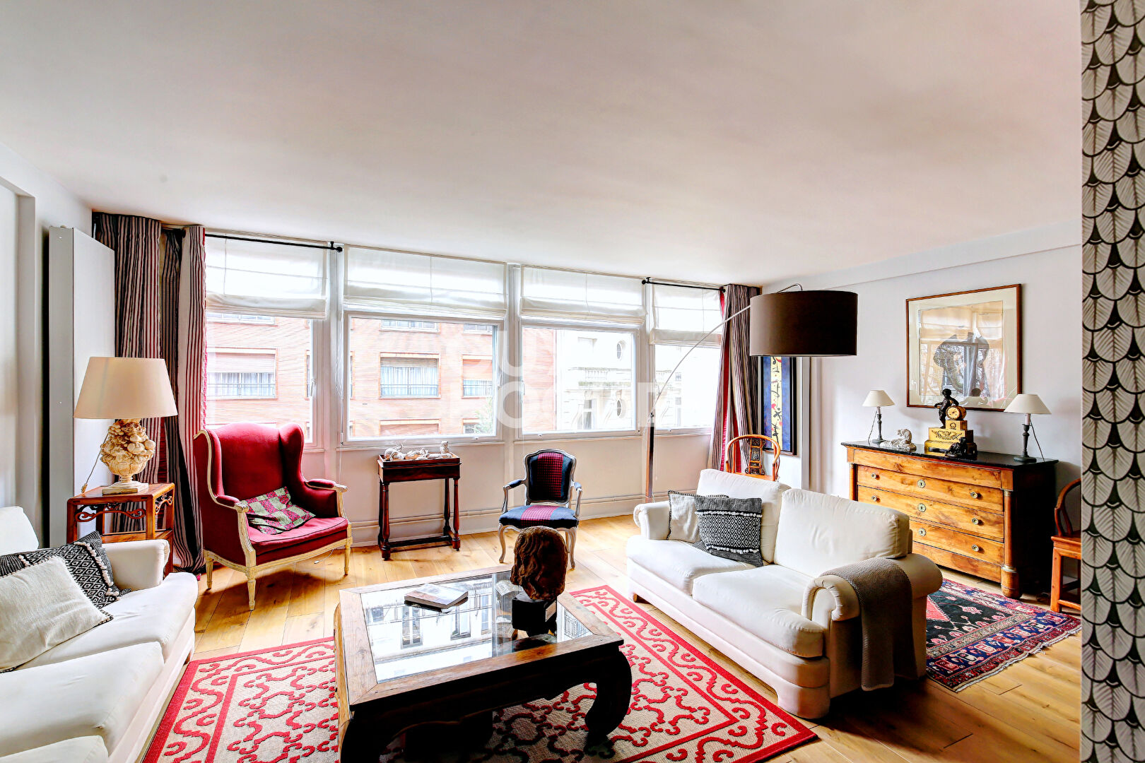 PARIS XVI, La Muette, 117m2 3 chambres en étage au calme absolu