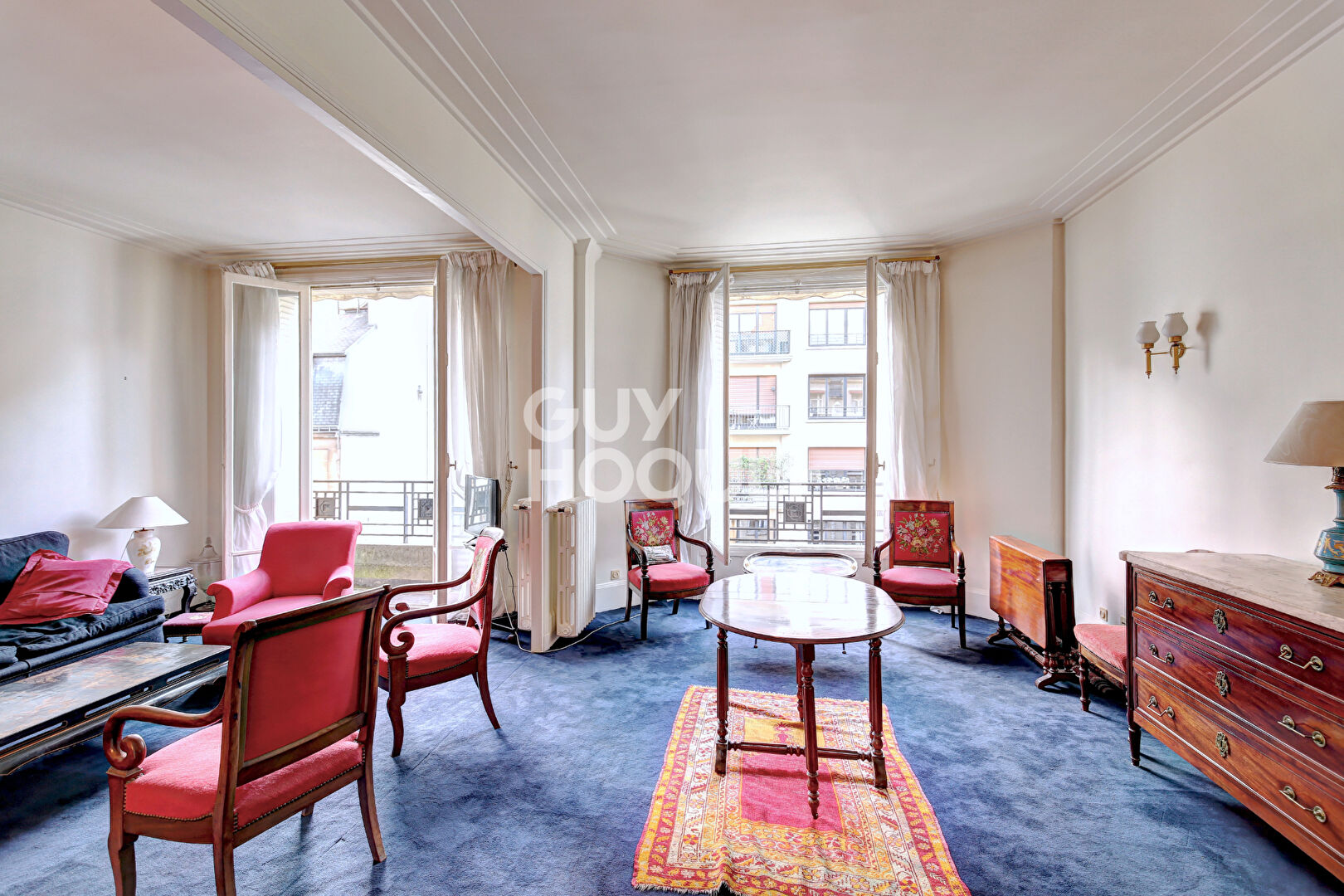 PARIS XVI, La Muette, 5ème étage lumineux et calme