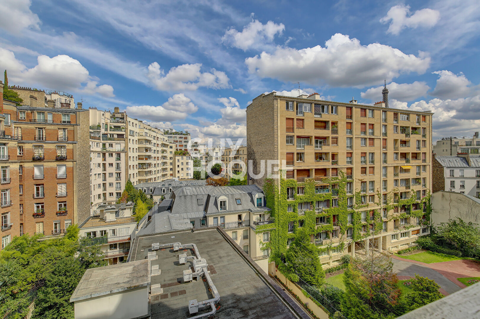 PARIS XVI, PASSY, 2P, 49 m2 Balcon 9m2 Parking