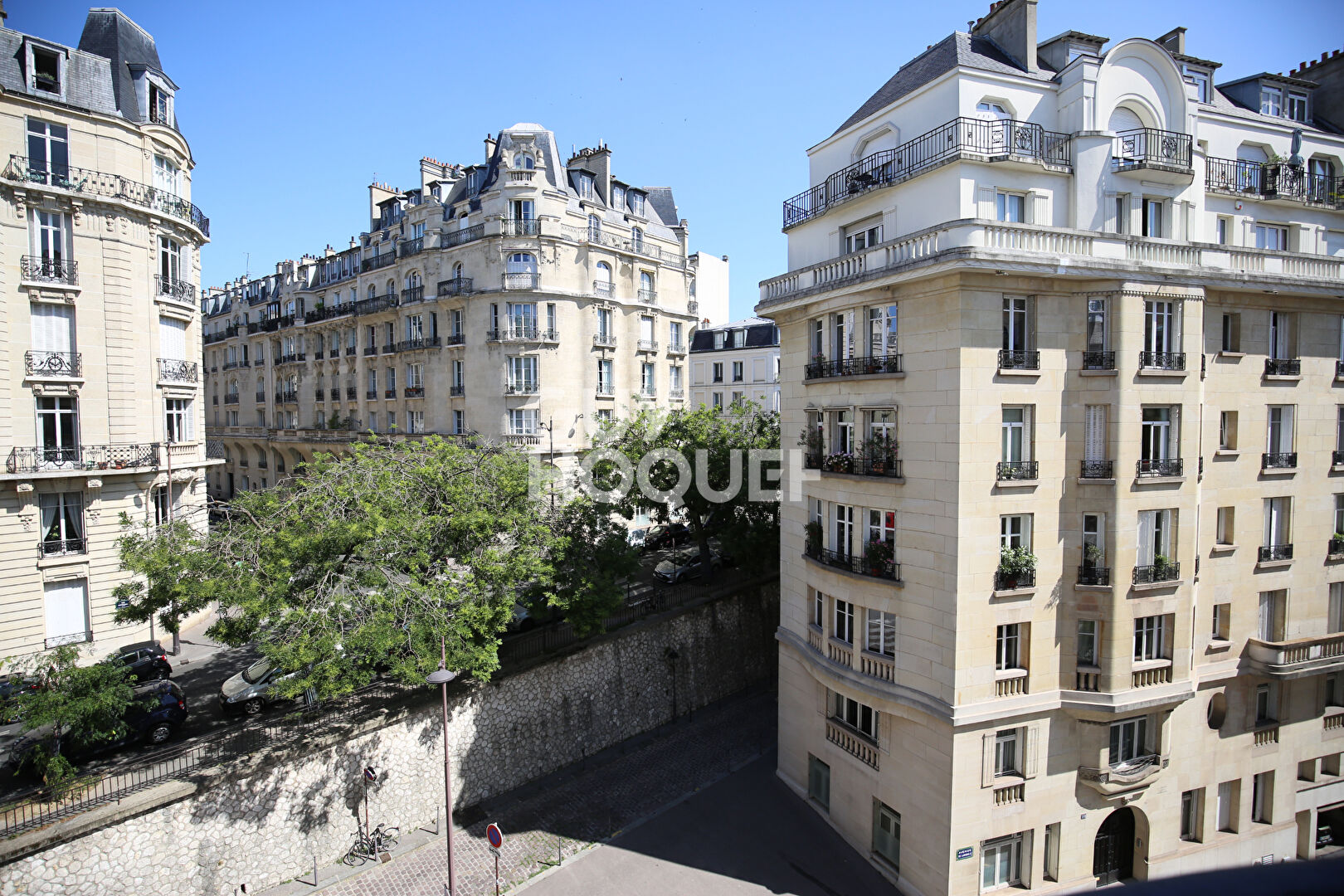PARIS XVI, Passy 4 pièces 145m2 immeuble ancien