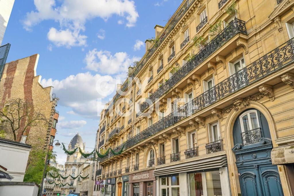 PARIS XVI, 2 pièces avec balcon, box, vue dégagée Passy au calme