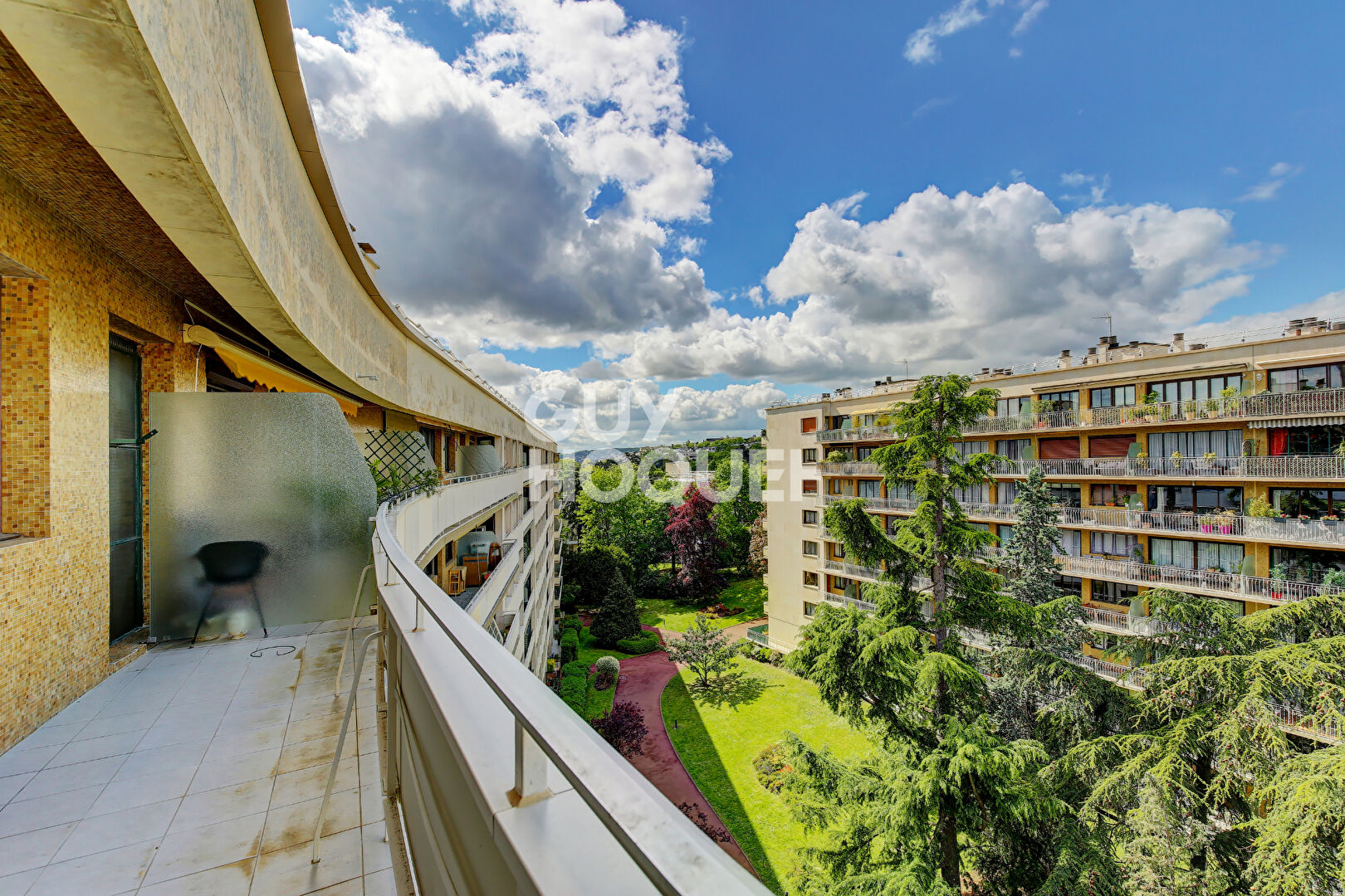 Saint Cloud, dernier étage avec terrasses 3 chambres DPE B