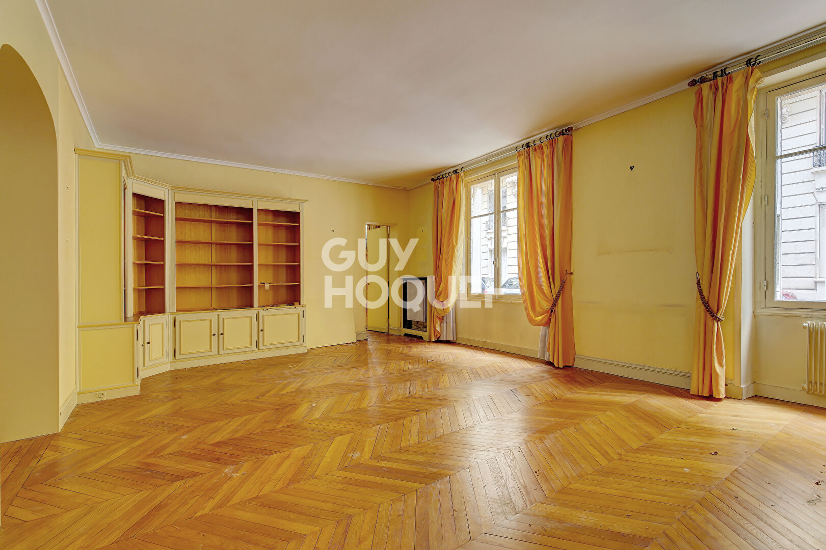 PARIS XVI, Passy, Jardin 2/3 ch, bel immeuble avec double chambre de service de 17m2