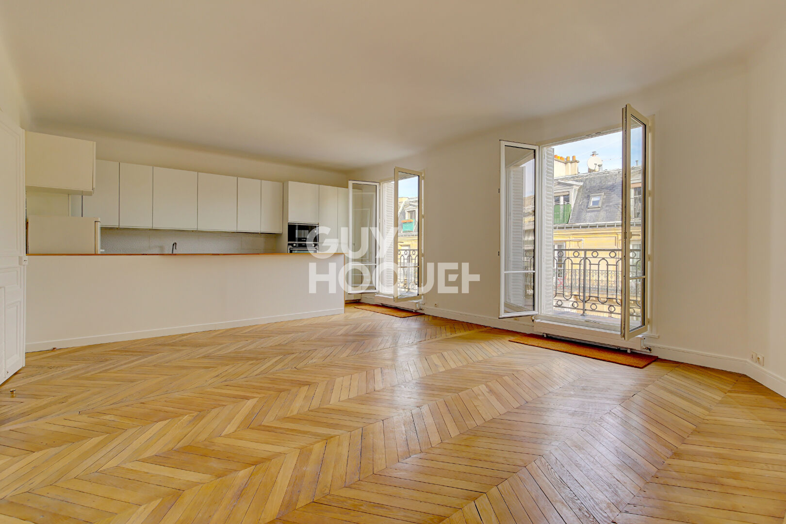 PARIS XVI, Muette sud, 3 chambres, immeuble de charme vue dégagée