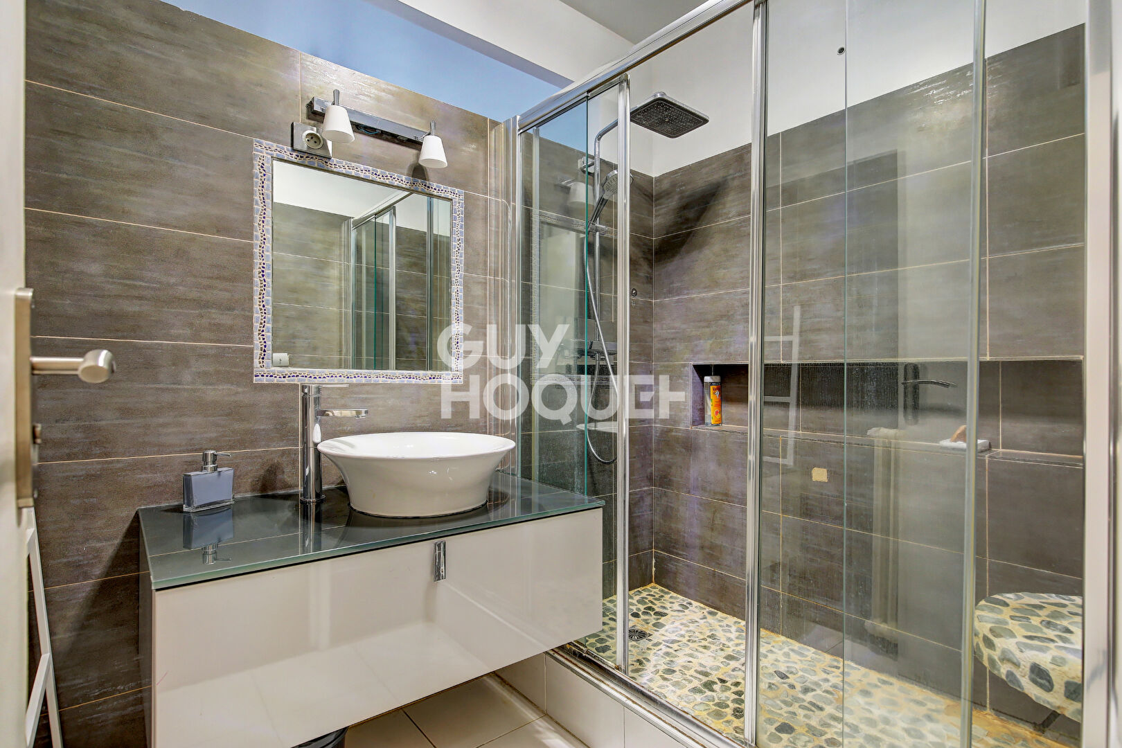 c 3 chambres, Terrasse, Trocadéro Superbe appartement familialParis XVI - 167m2 ave