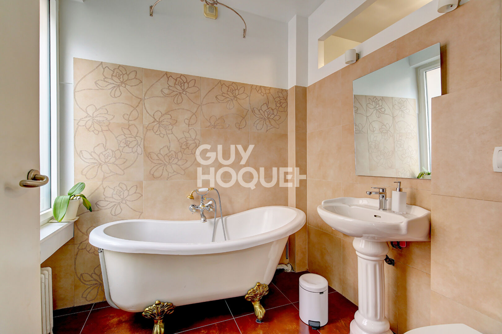 c 3 chambres, Terrasse, Trocadéro Superbe appartement familialParis XVI - 167m2 ave