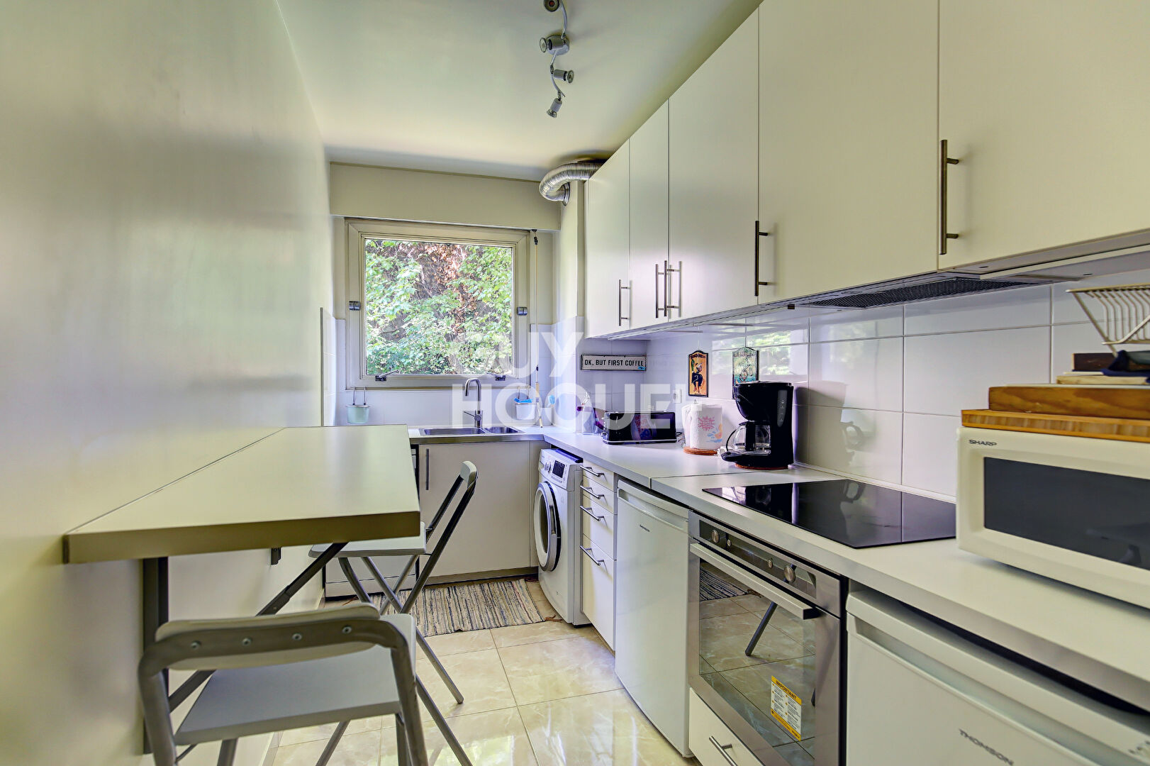 PARIS XVI, proche rue d'Auteuil, 3ch, parking balcon