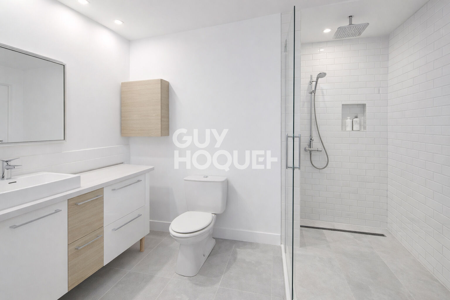 PARIS XVI, Flandrin, Superbe 105m2 au 3ème étage avec 2 chambres, terrasse 15m2 avec parking