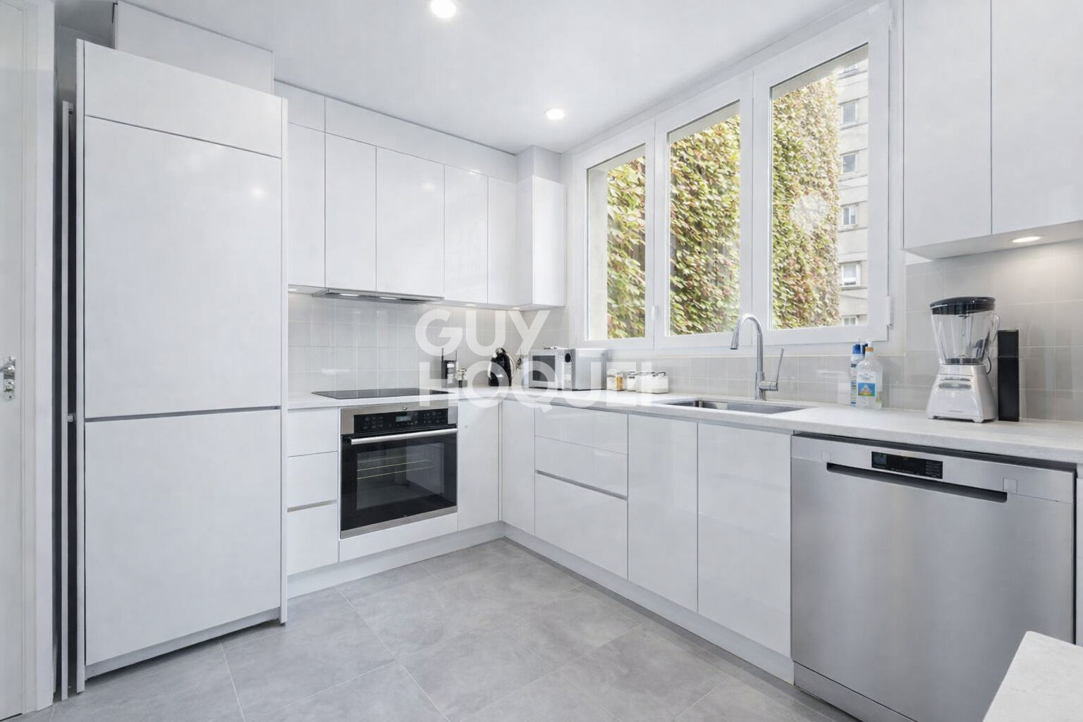 PARIS XVI - 4 CHAMBRES - EXELMANS, 121M2 AVEC BALCON DE 5M2