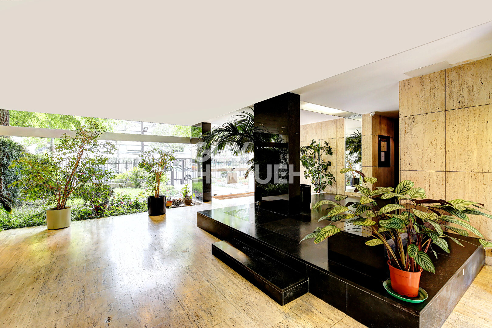 PARIS XVI  Suchet Ranelagh 13m2 lumineux