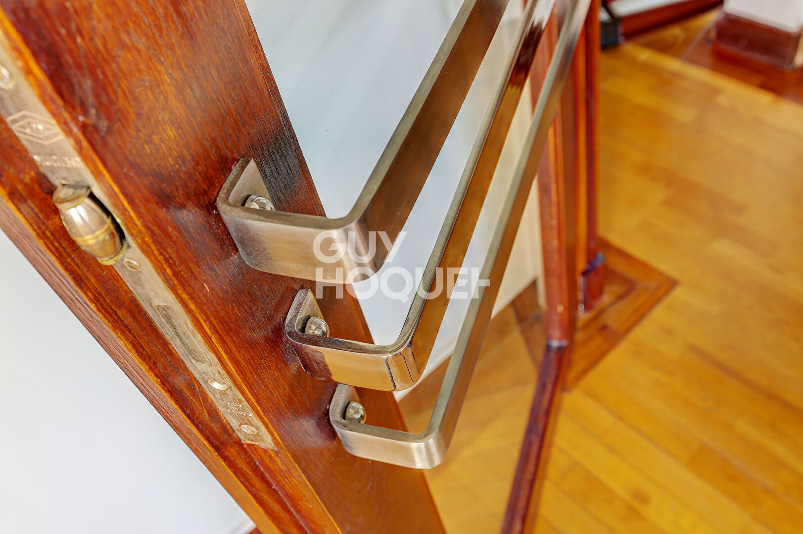 Somptueux Immeuble Art Déco 1925 554m2 refait à neuf avec le style de l'époque