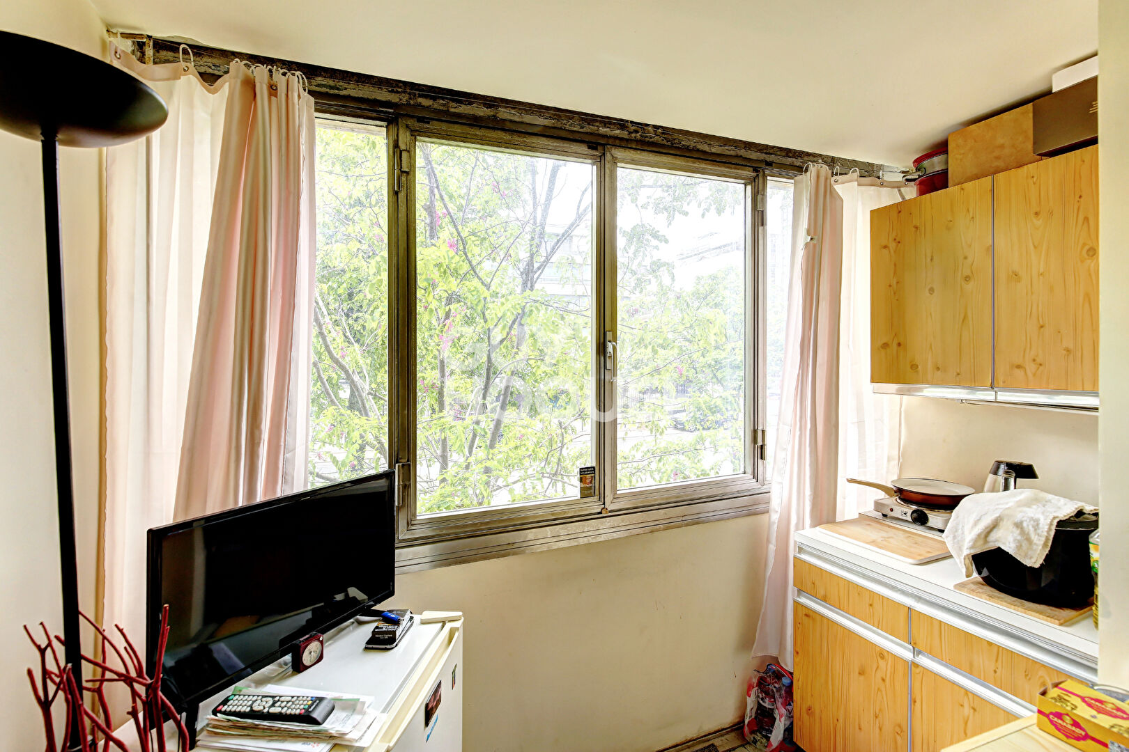 PARIS XVI  Suchet Ranelagh 13m2 lumineux