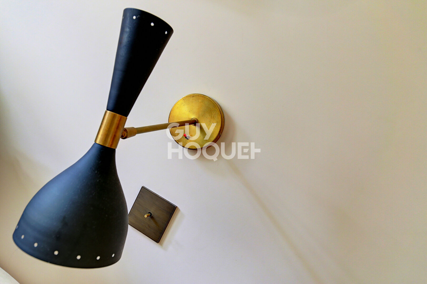 PARIS XVI, La Muette, 117m2 2/3 chambres en étage au calme absolu