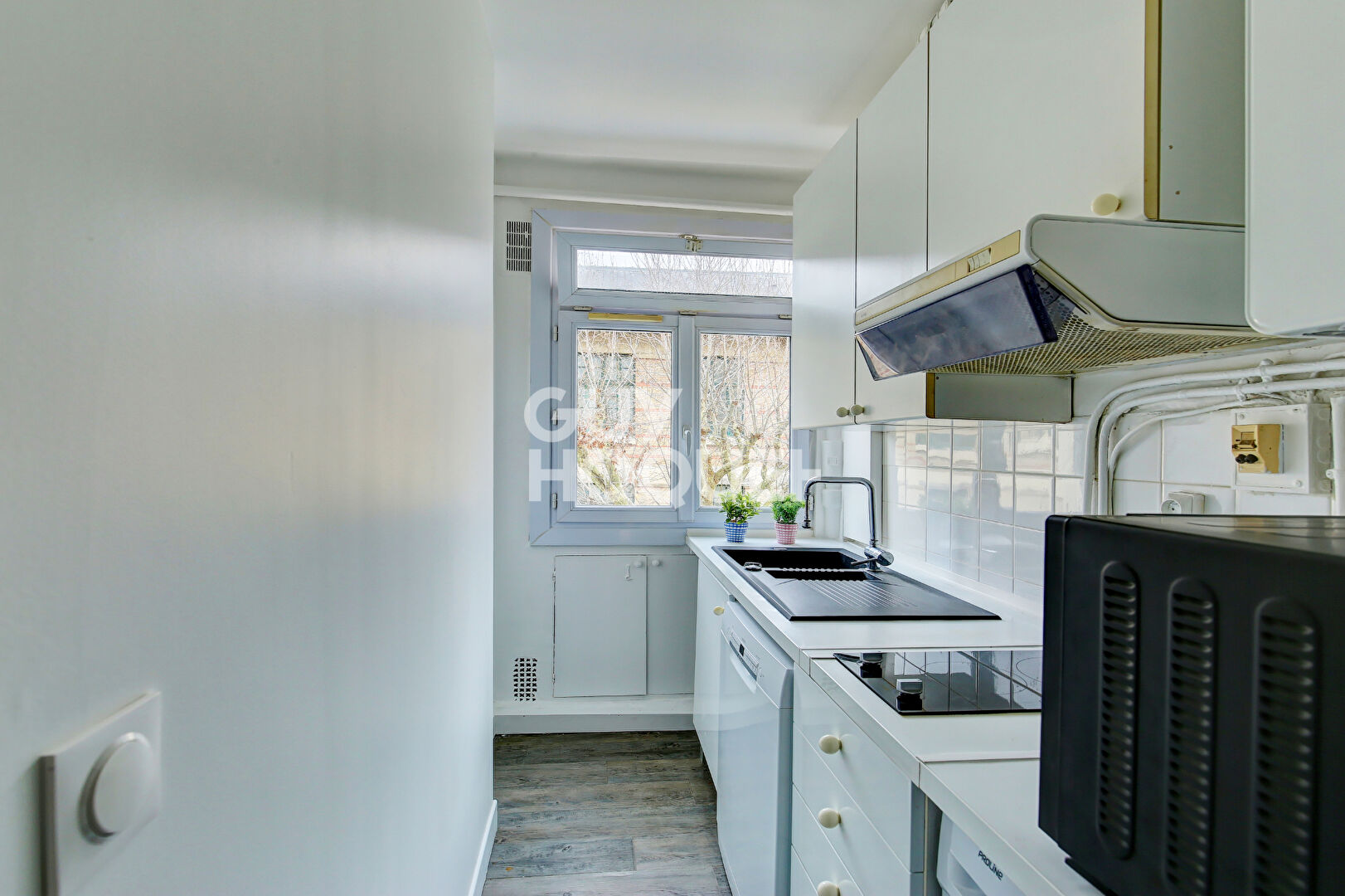 PARIS XVI - 49m2 / 2 chambres, Meublé, Tour Eiffel