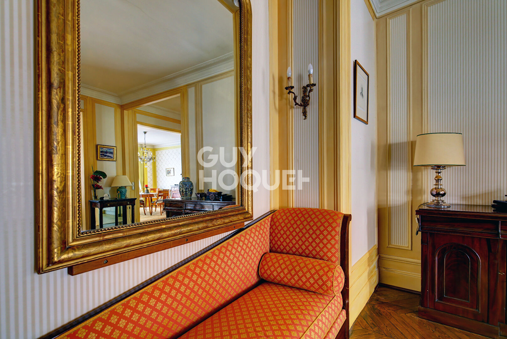 Paris XVI, 171 m2, 6 pièces / 4 chambres.