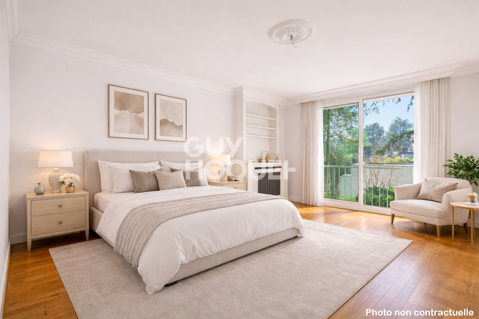 MAISON GARCHES, Superbe terrain et maison avec 5 chambres idéalement située.