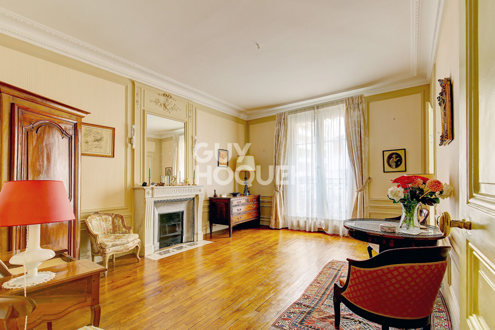 Paris XVI, 171 m2, 6 pièces / 4 chambres.